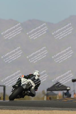 media/Mar-22-2025-CVMA (Sat) [[462c0ffedb]]/Race 13-Amateur Supersport Middleweight/